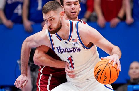 Kansas vs Oklahoma State Odds, Picks, & Predictions Tonight.